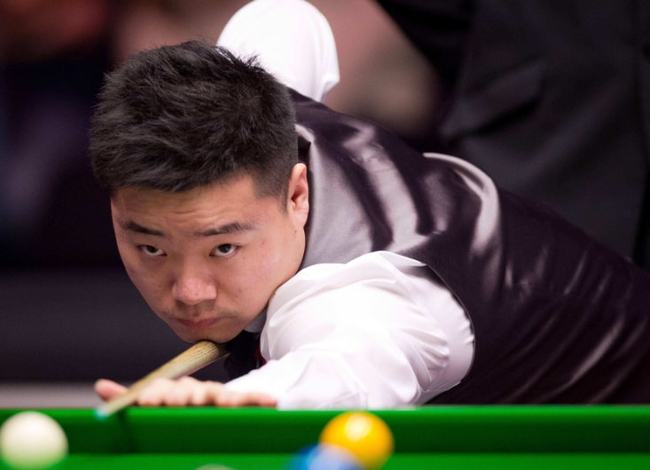 决战时刻梦游！康宁汉姆15中5得到17分7篮板7助攻